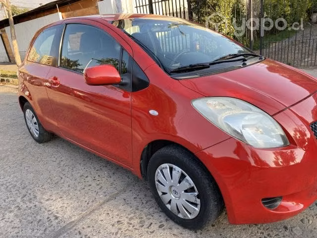 Vendo mi Toyota yaris sport