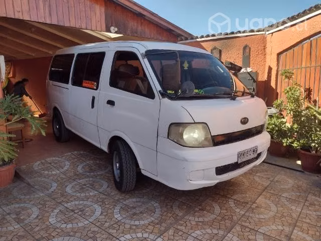 Kia besta 2005