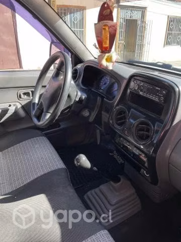 Nissan terrano 2013