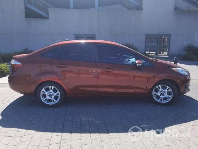 Ford Fiesta SE 1.6 2016 Sedán