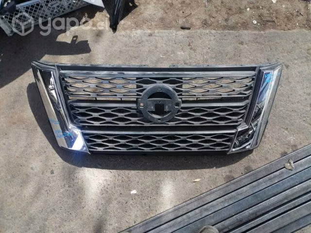 Mascara nissan np300-navara 2021 original