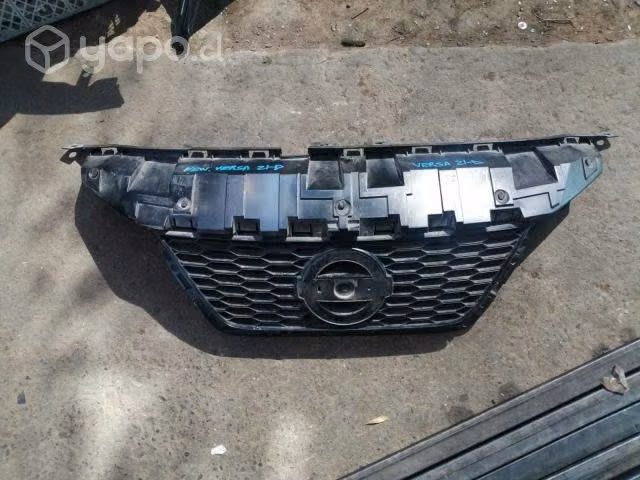 Mascara nissan new versa 2021 original
