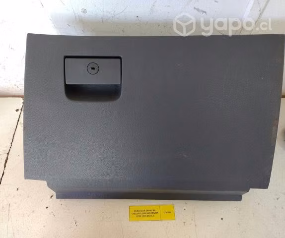Guantera Derecha Tablero (MBC089) Mazda BT50 2019