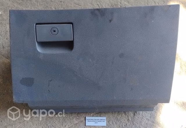 Guantera Tablero (MBD262) Mazda BT50 2.2 2019