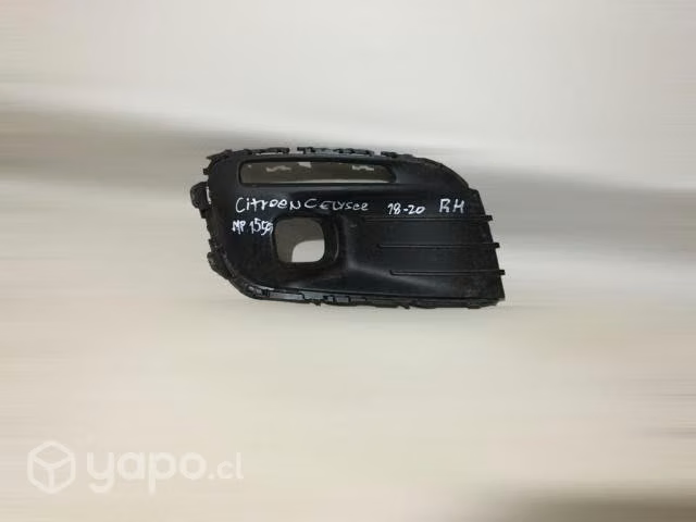 Moldura de neblinero rh citroen c-elysee 2018-2020