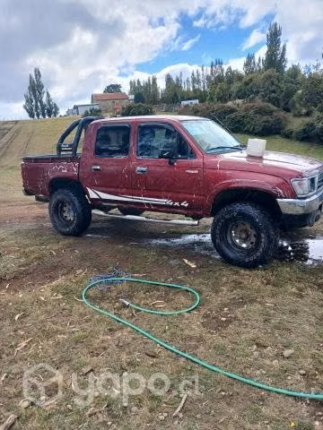 Toyota 2000