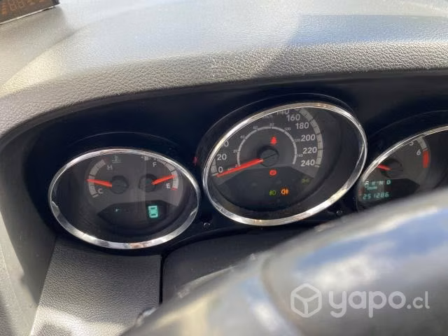 Dodge Caliber sxt 2.0 automático - Imagen 6