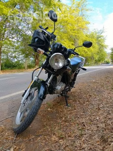 Moto Honda GL 150