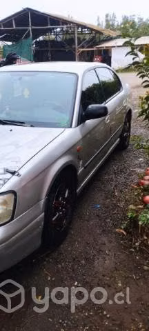 Subaru legacy año 2000