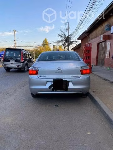 Vendo Citroen E-lysee 2017 Impecable Estado - Imagen 4