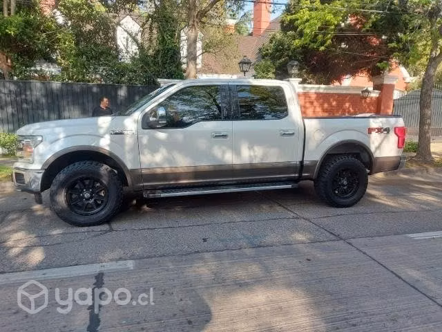 Ford f150 Lariat Luxury 2019 5.0