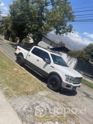 Ford f150 Lariat Luxury 2019 5.0