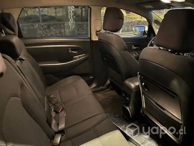 Kia Carens 2016