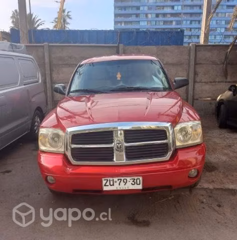 Camioneta dodge 4x4