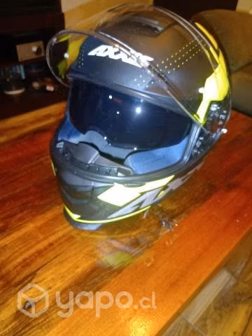Casco y chaqueta