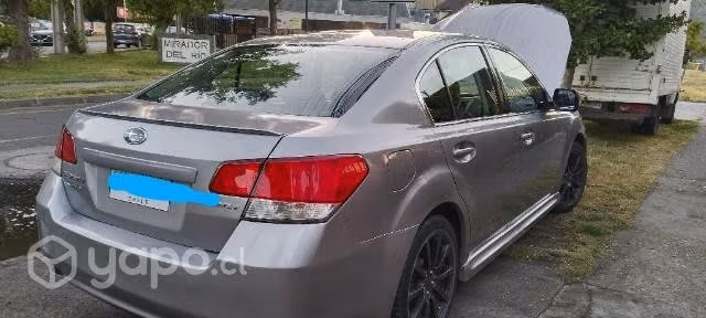Auto Subaru Legacy 2010