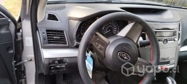 Auto Subaru Legacy 2010