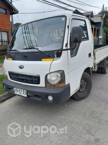 Se vende kia motor 2 7