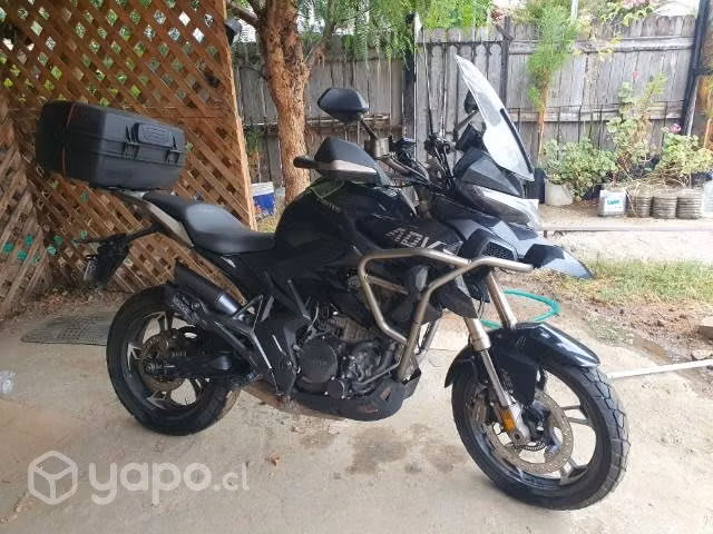 Vendo moto año 2022