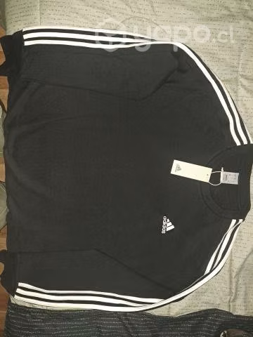 Polerón Adidas Essentials
