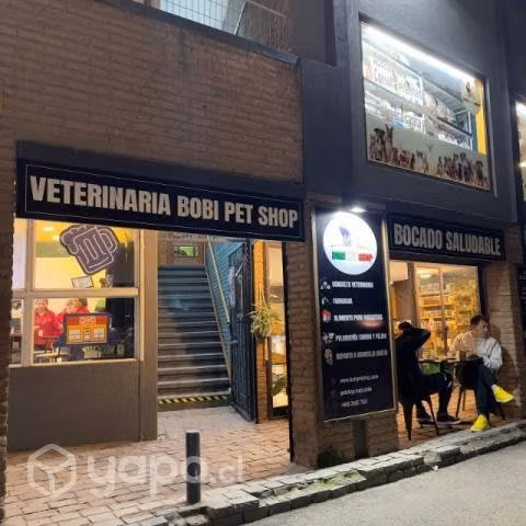 Se vende veterinaria con derecho a llave