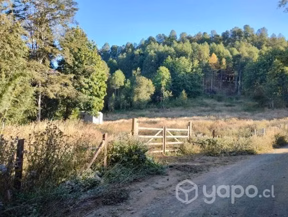 Parcela con vivienda de 80 metros cuadrados