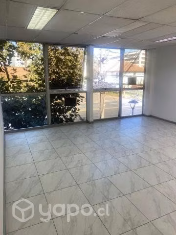 Oficinas comerciales a pasos del Metro Pte Alto