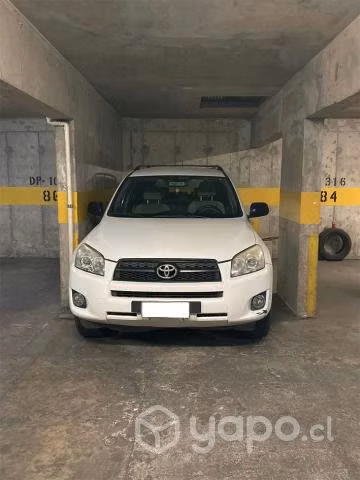 Arriendo Estacionamiento Santiago Centro | Metro Santa Lucía