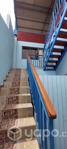 Casa Grande Con 8 Dormitorios, Cocina Amplia