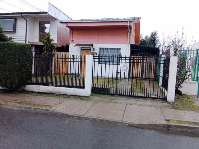 Vendo Casa de dos pisos