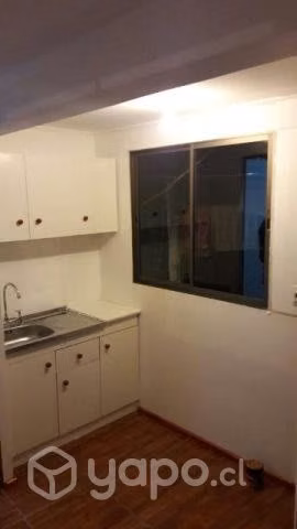 Arriendo departamento interior