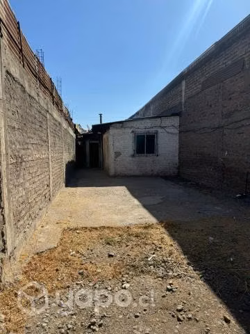 Terreno con casa Av. Santa Anita