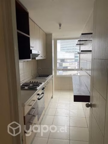Se vende centrico departamento con vista al mar