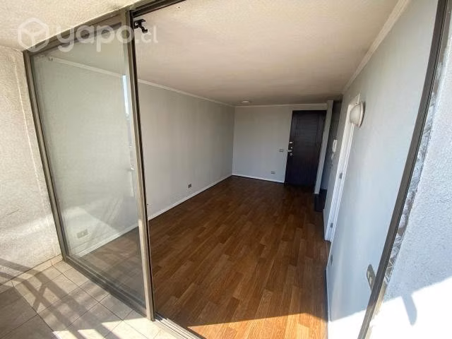 Arriendo departamento en Av. España