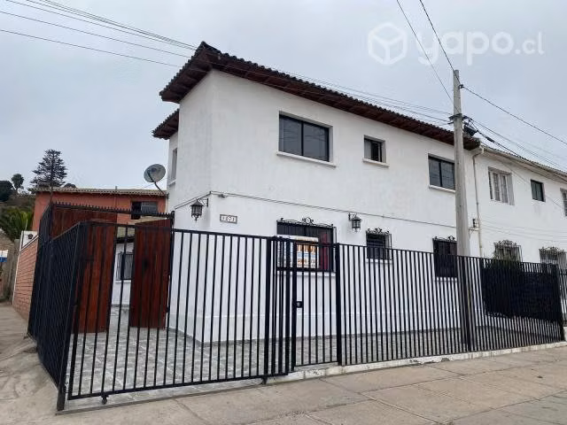 Casa céntrica en barrio residencial