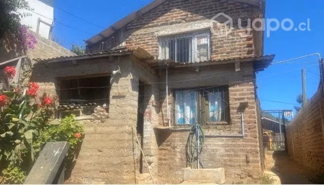 Terreno Con Doble Casa, Terraza Y Vista Espectacul