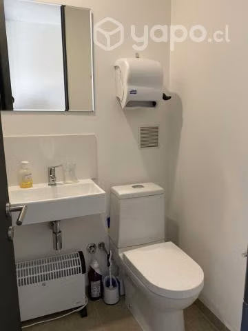 Arriendo oficina 1 privado