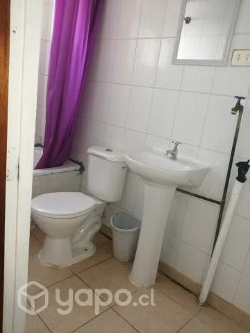 Arriendo pequeño departamento interior 2do piso