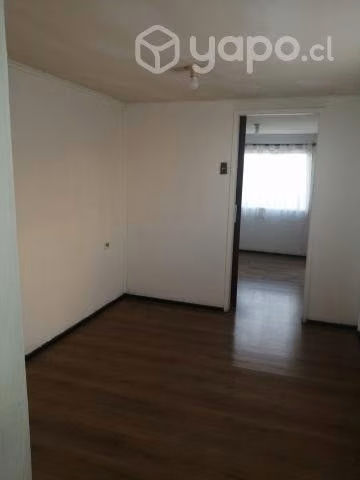 Arriendo pequeño departamento interior 2do piso