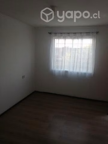 Arriendo pequeño departamento interior 2do piso