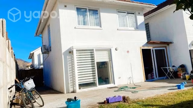 Se arrienda amplia casa en condominio la foresta T