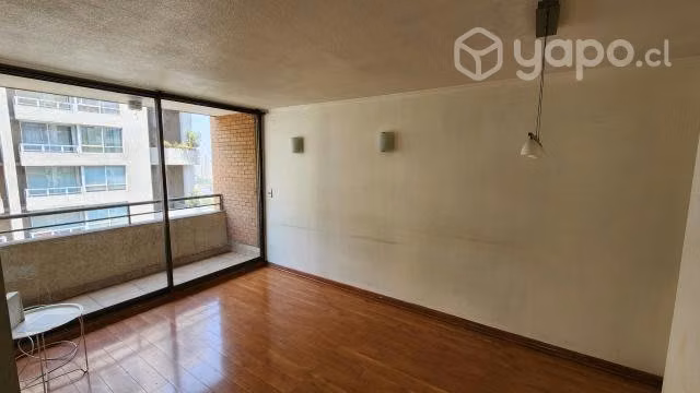 Departamento 3 habitaciones, a pasos Metro Moneda,