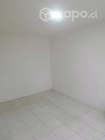 Arriendo pieza SR.. (caballero)