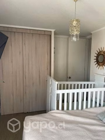 Arriendo departamento con estacionamiento
