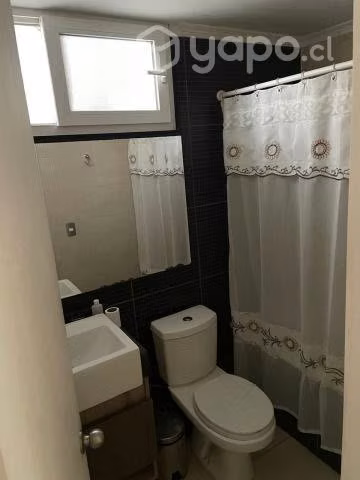 Arriendo departamento con estacionamiento