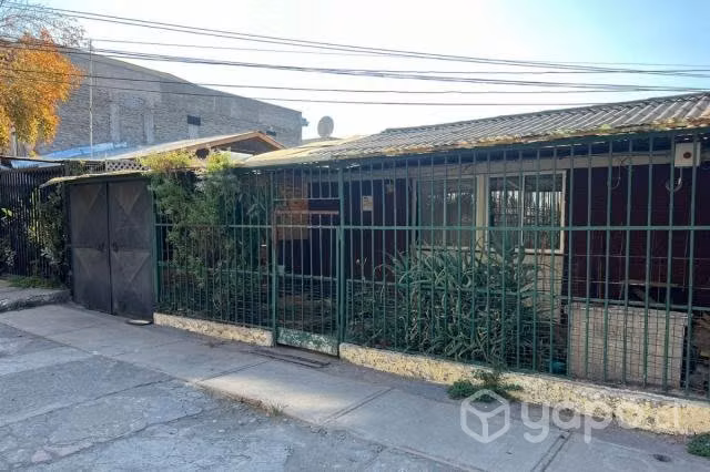 Se vende casa para inversión/remodelación