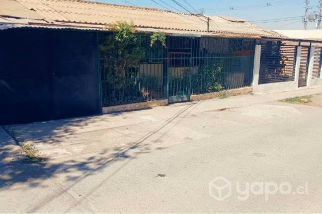 Se vende casa para inversión/remodelación - Imagen 9