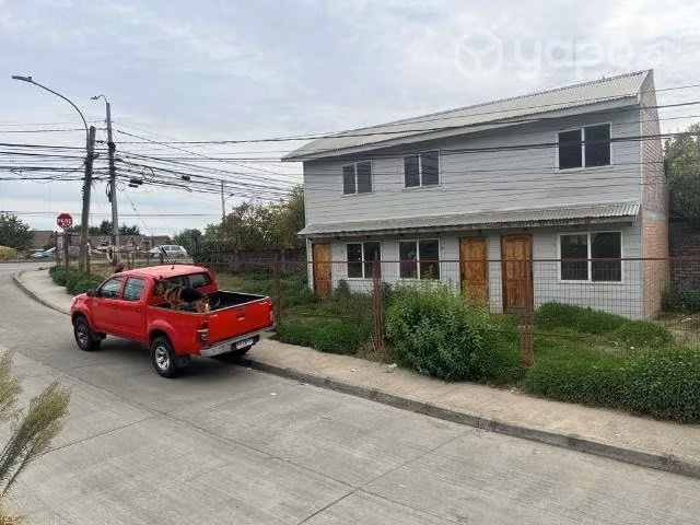 Vendo sitio de 25m. x 10m. Incluye 3 deptos. - Imagen 3