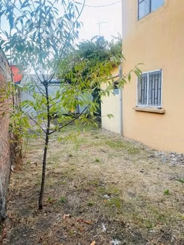 Se vende casa central - Imagen 4