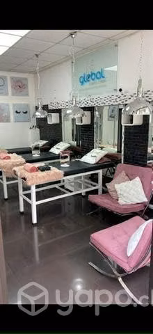 Arriendo espacios de trabajo en salon de belleza